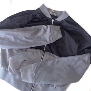 Gymshark bomber jacket. Size xs. Arm zipper detailing